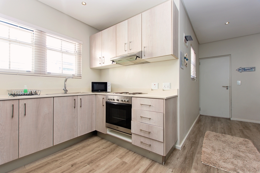 6 Bedroom Property for Sale in Mykonos Western Cape